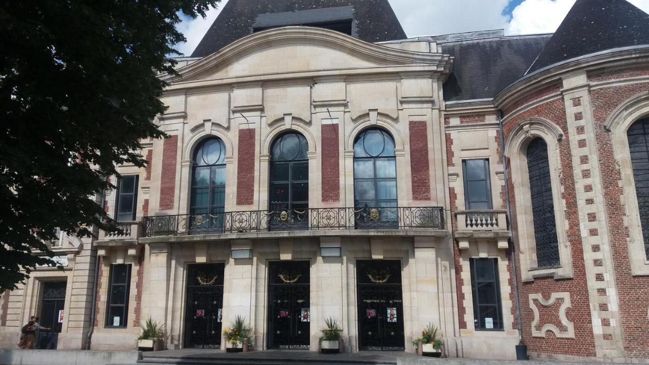 Loft 4 Du Temple Hypercentre & Parking Cambrai Exterior foto